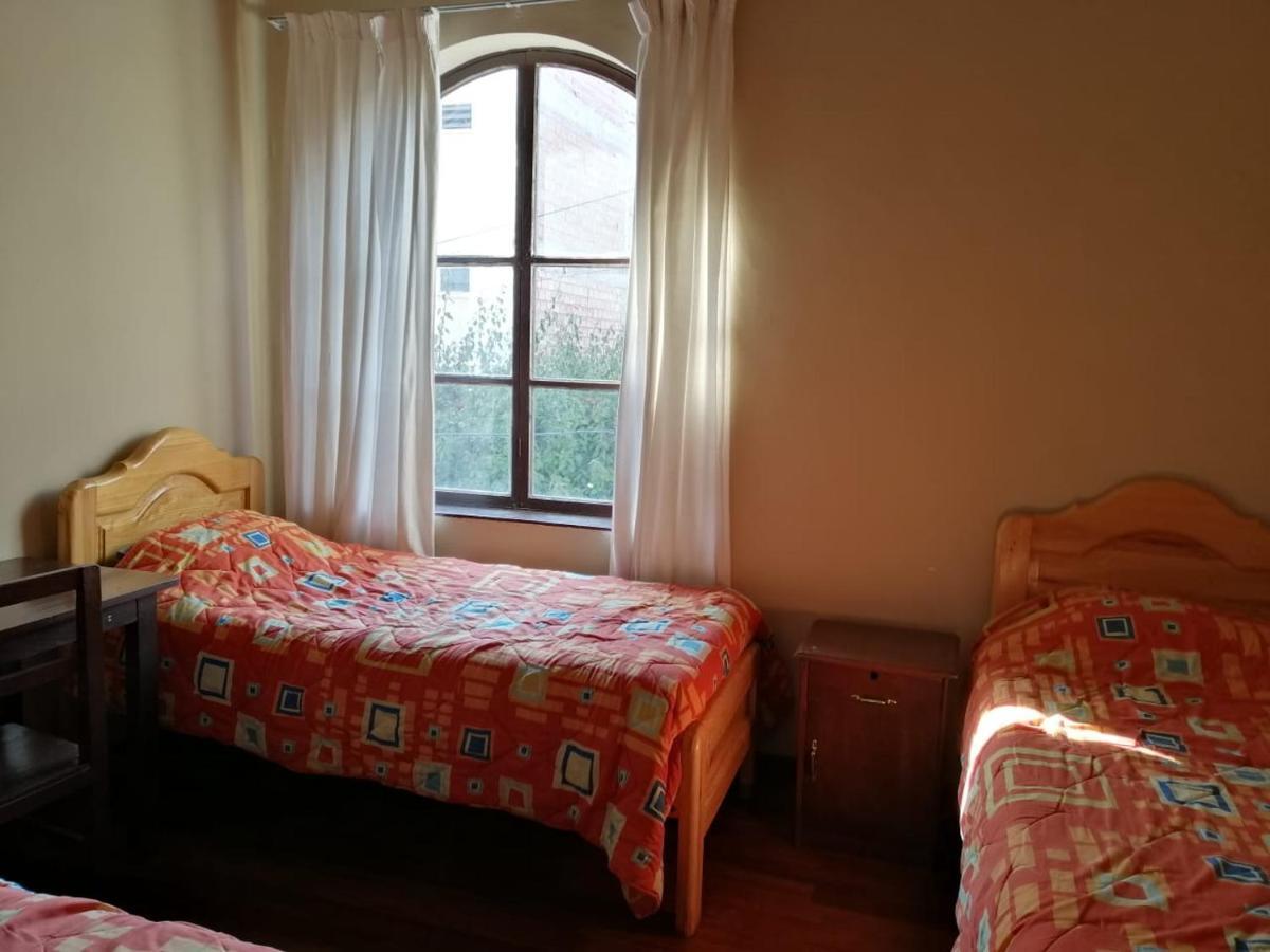 Casa Treveris - Non Profit Hostel Сукре Экстерьер фото